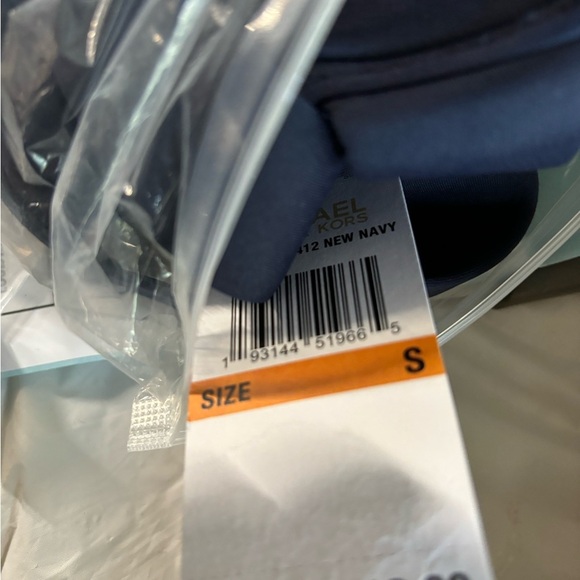 Michael Kors Solids Underwire Baby Doll Tankini top - Picture 2 of 2